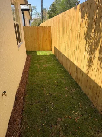 $2,100 | 116 Penny Lane, Valparaiso, FL 32580