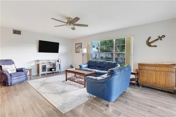 $1,300 | 211 Manatee Lane, Unit D, Fort Pierce, FL 34982