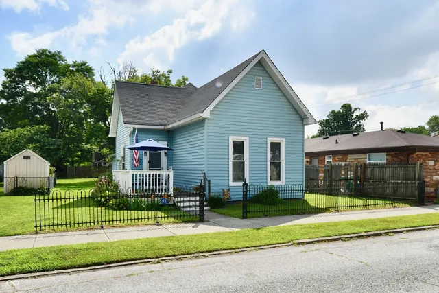 $200,000 | 323 South Vine Street, Plainfield, IN 46168