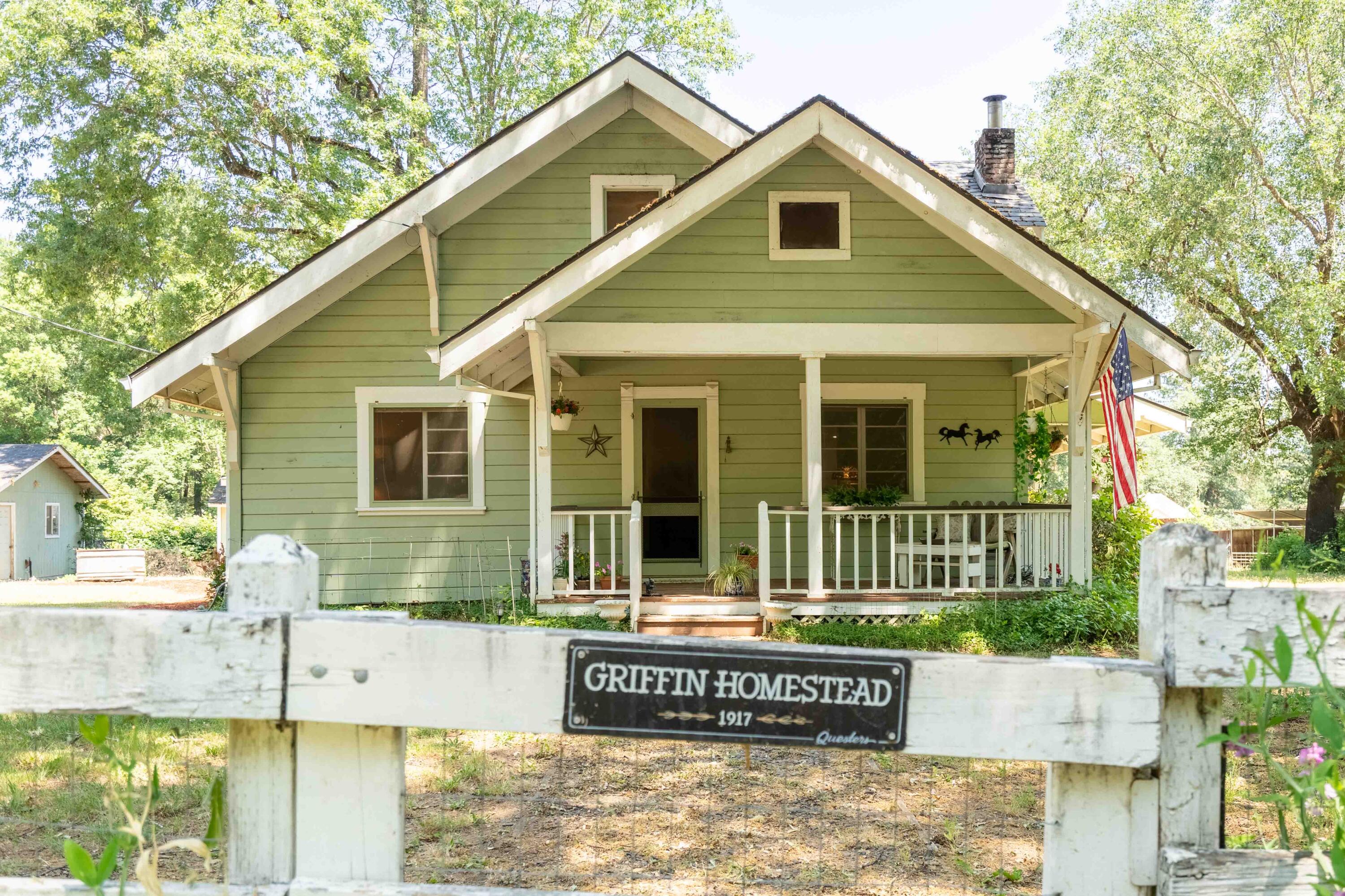 244 Griffin Road Grants Pass, OR 97527 - Photo 2 of 96 DSC07353-HDR