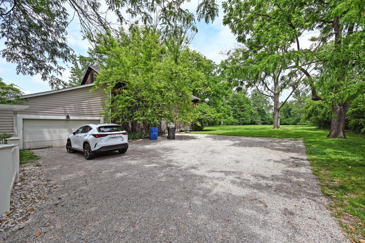 6900 Drake Road Cincinnati, OH 45243 - Photo 43 of 44