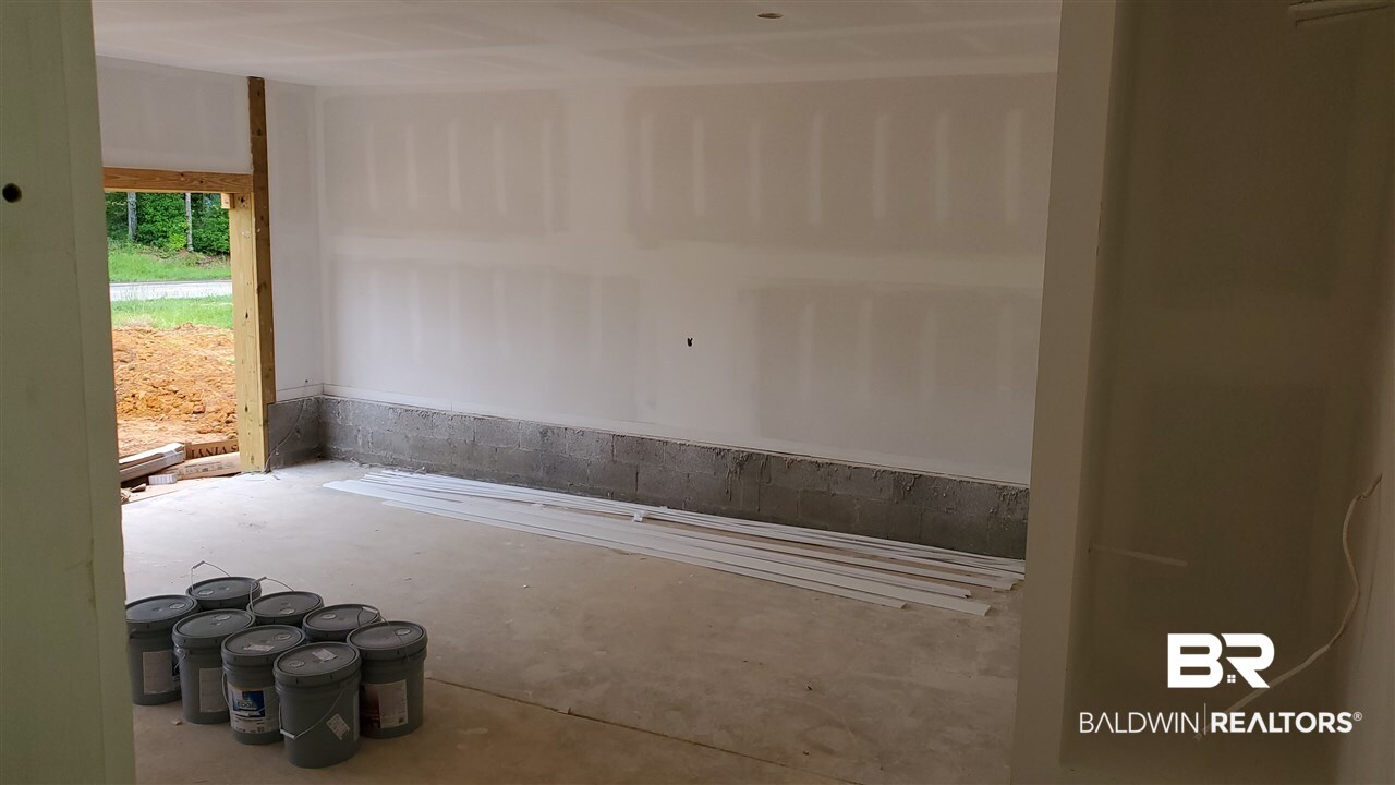 22670 Ridgewood Drive Robertsdale, AL 36567 - Photo 5 of 17