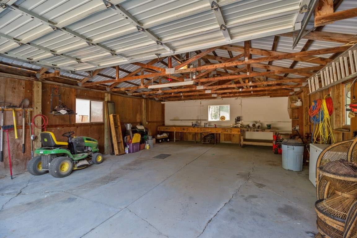 4634 Whittier Road Clayton, WA 99110 - Photo 17 of 20