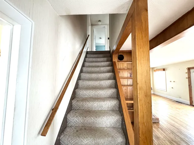 $299,000 | 2072 North Main Street, Londonderry, VT 05148