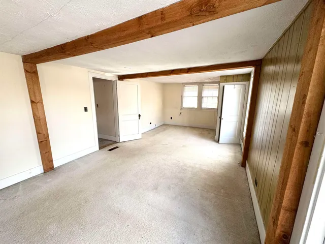 $299,000 | 2072 North Main Street, Londonderry, VT 05148