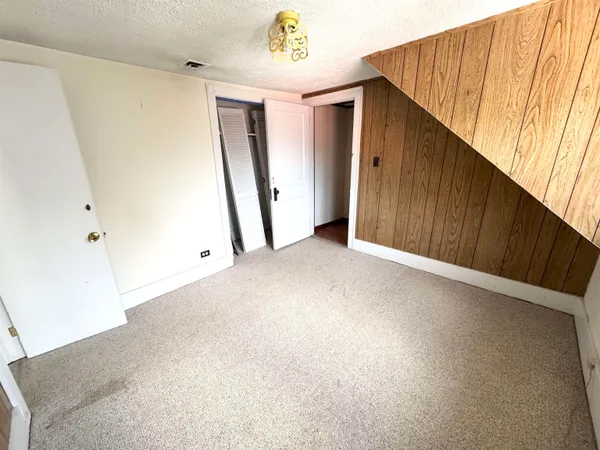 $299,000 | 2072 North Main Street, Londonderry, VT 05148