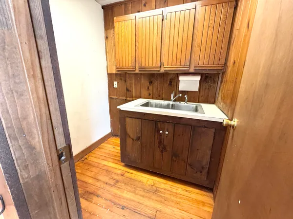 $299,000 | 2072 North Main Street, Londonderry, VT 05148