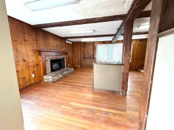 $299,000 | 2072 North Main Street, Londonderry, VT 05148