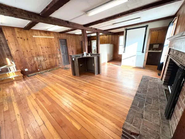 $299,000 | 2072 North Main Street, Londonderry, VT 05148