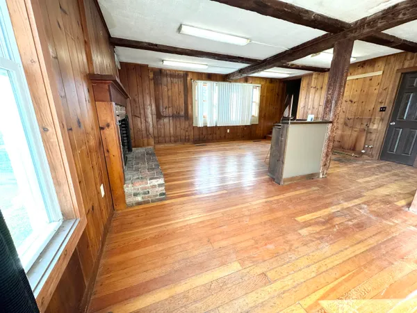 $299,000 | 2072 North Main Street, Londonderry, VT 05148