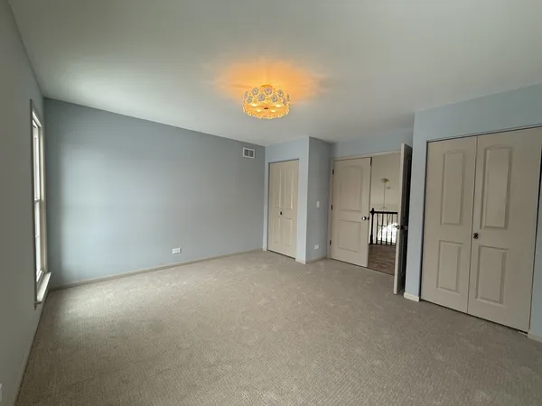 $559,900 | 36230 North Old Creek Court, Gurnee, IL 60031