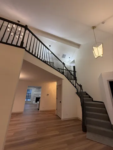 $574,900 | 36230 North Old Creek Court, Gurnee, IL 60031