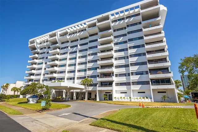 $375,000 | 30 Turner Street, Unit 604, Clearwater, FL 33756