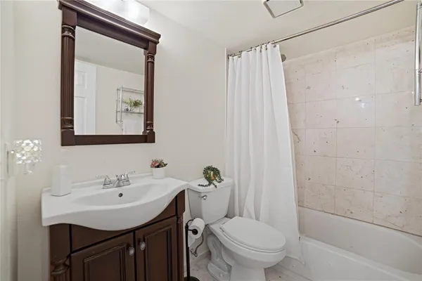 $248,000 | 7653 Northwest 79th Avenue, Unit 114, Tamarac, FL 33321