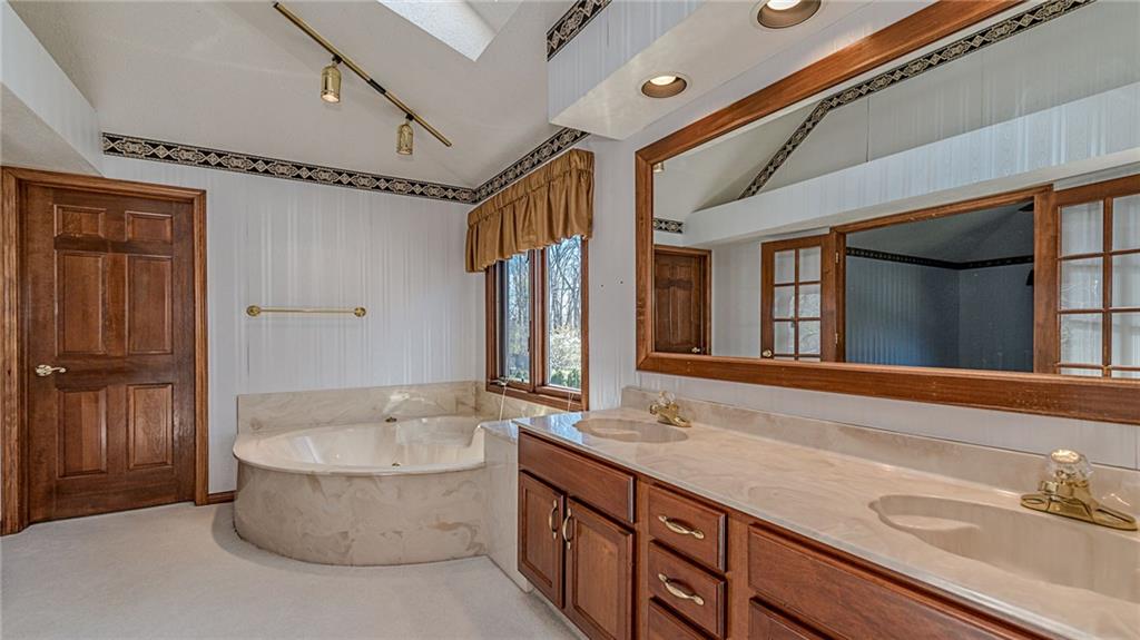 8940 Promontory Road Indianapolis, IN 46236 - Photo 15 of 33 Gallery Image 15