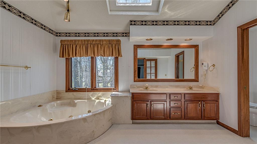 8940 Promontory Road Indianapolis, IN 46236 - Photo 16 of 33 Gallery Image 16