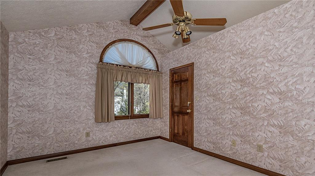 8940 Promontory Road Indianapolis, IN 46236 - Photo 19 of 33 Gallery Image 19