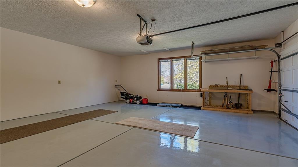 8940 Promontory Road Indianapolis, IN 46236 - Photo 24 of 33 Gallery Image 24