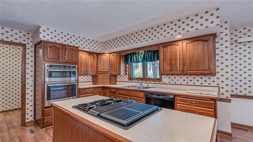 8940 Promontory Road Indianapolis, IN 46236 - Photo 6 of 33 Gallery Image 6