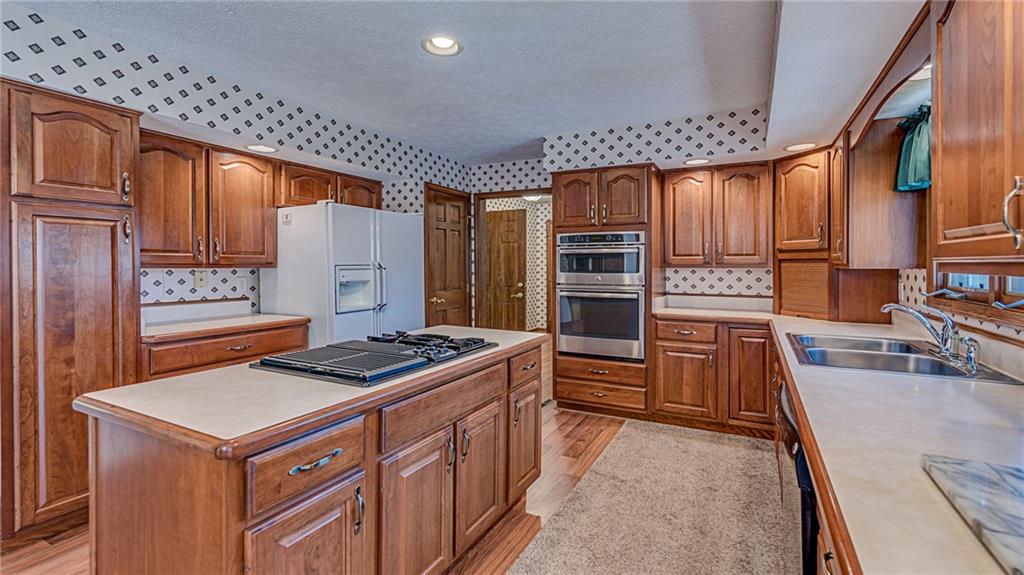 8940 Promontory Road Indianapolis, IN 46236 - Photo 7 of 33 Gallery Image 7