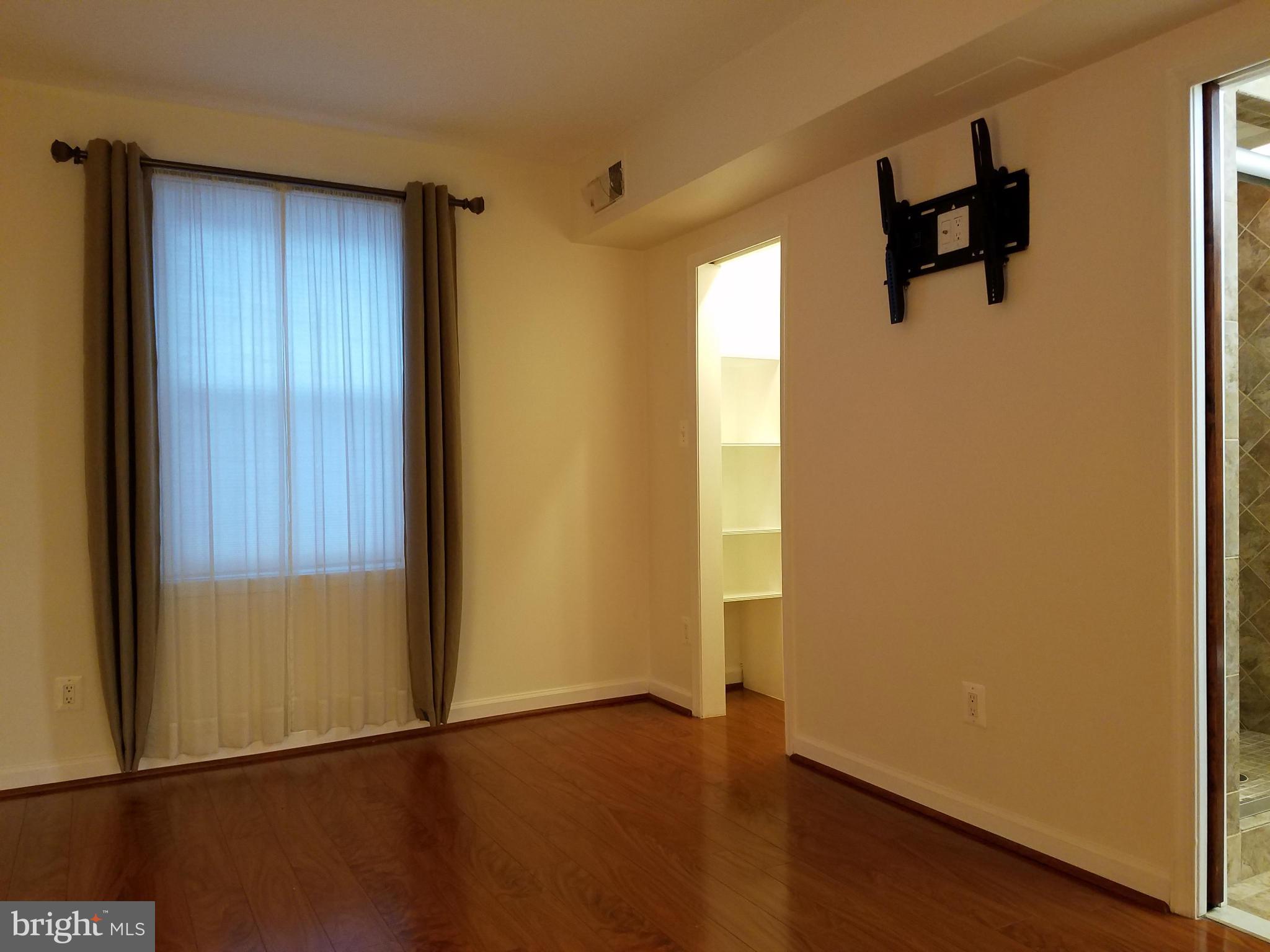 2204 Castle Rock Square, Unit 1B Reston, VA 20191 - Photo 14 of 29 Master Bedroom Sliding Pocket Doors Open