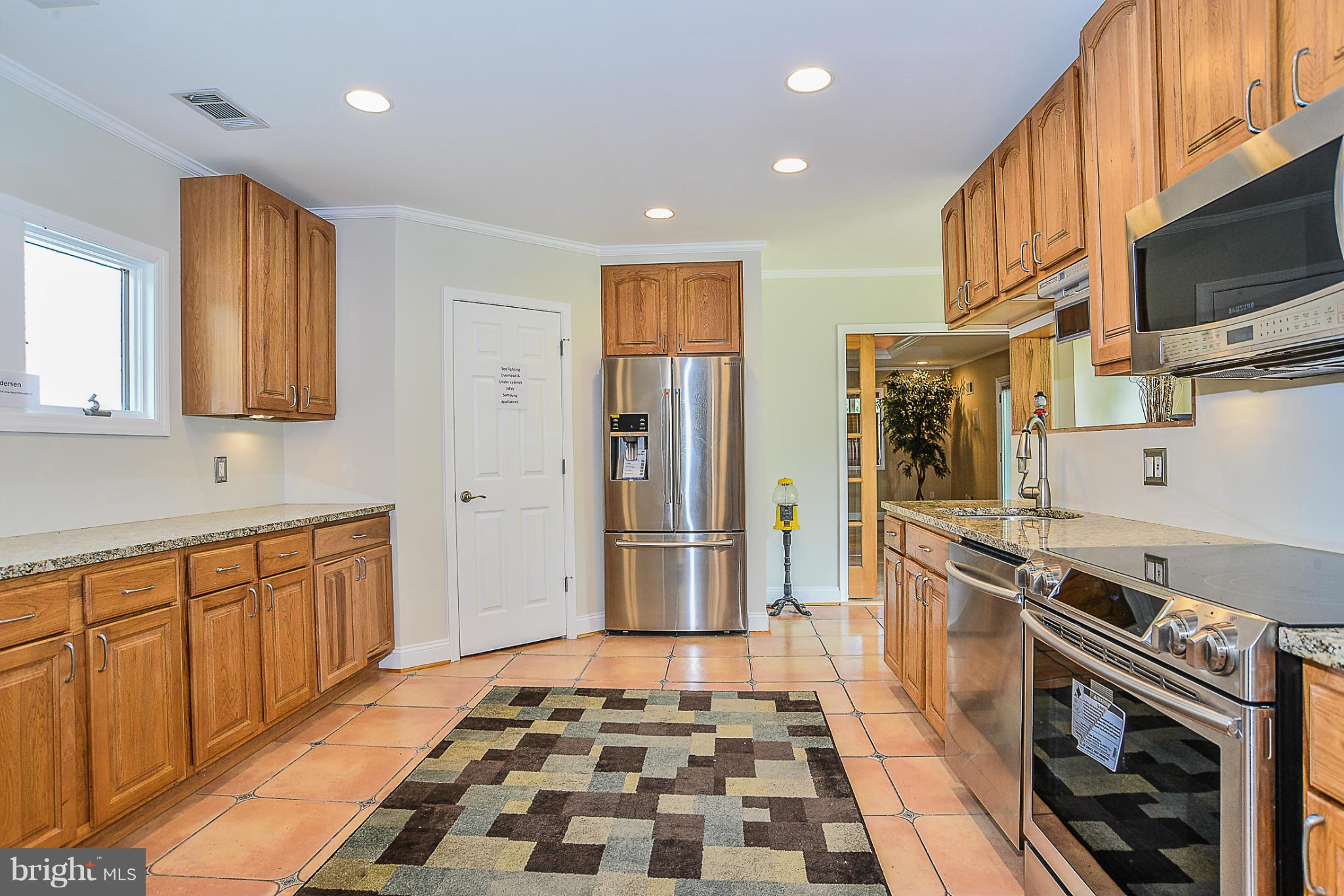 15500 Layhill Road Silver Spring, MD 20906 - Photo 5 of 30 Kitchen
