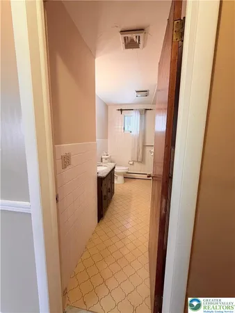 $325,000 | 826 Whittier Drive, Allentown, PA 18103