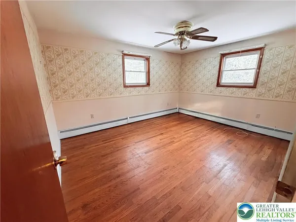 $325,000 | 826 Whittier Drive, Allentown, PA 18103