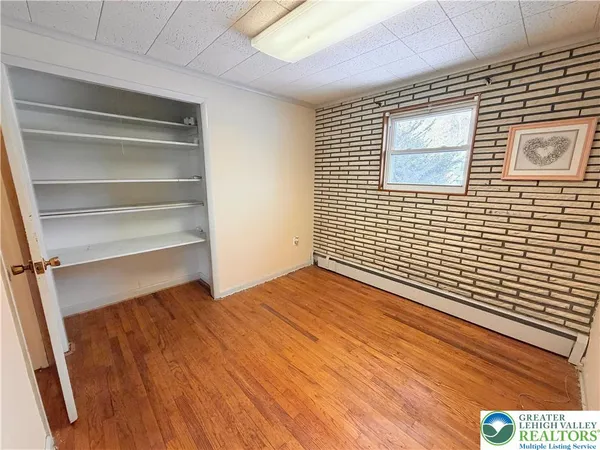 $325,000 | 826 Whittier Drive, Allentown, PA 18103