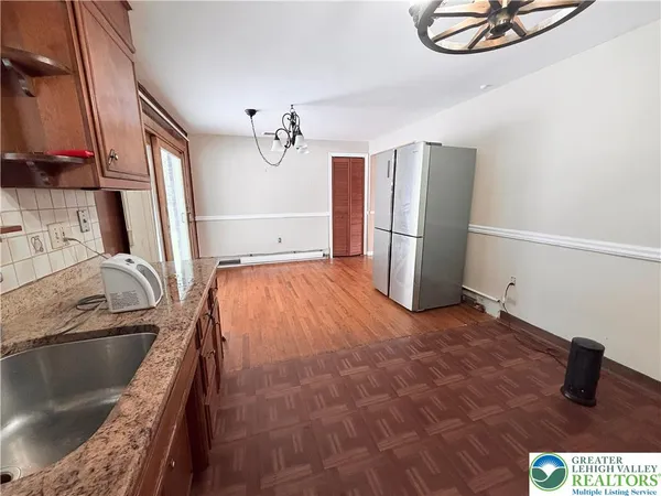 $325,000 | 826 Whittier Drive, Allentown, PA 18103