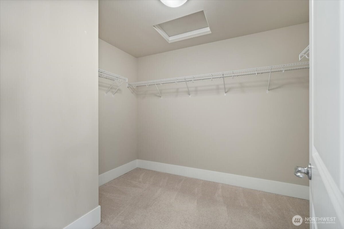 907 Ilwaco Place Northeast Renton, WA 98059 - Photo 19 of 36 Gallery Image 19