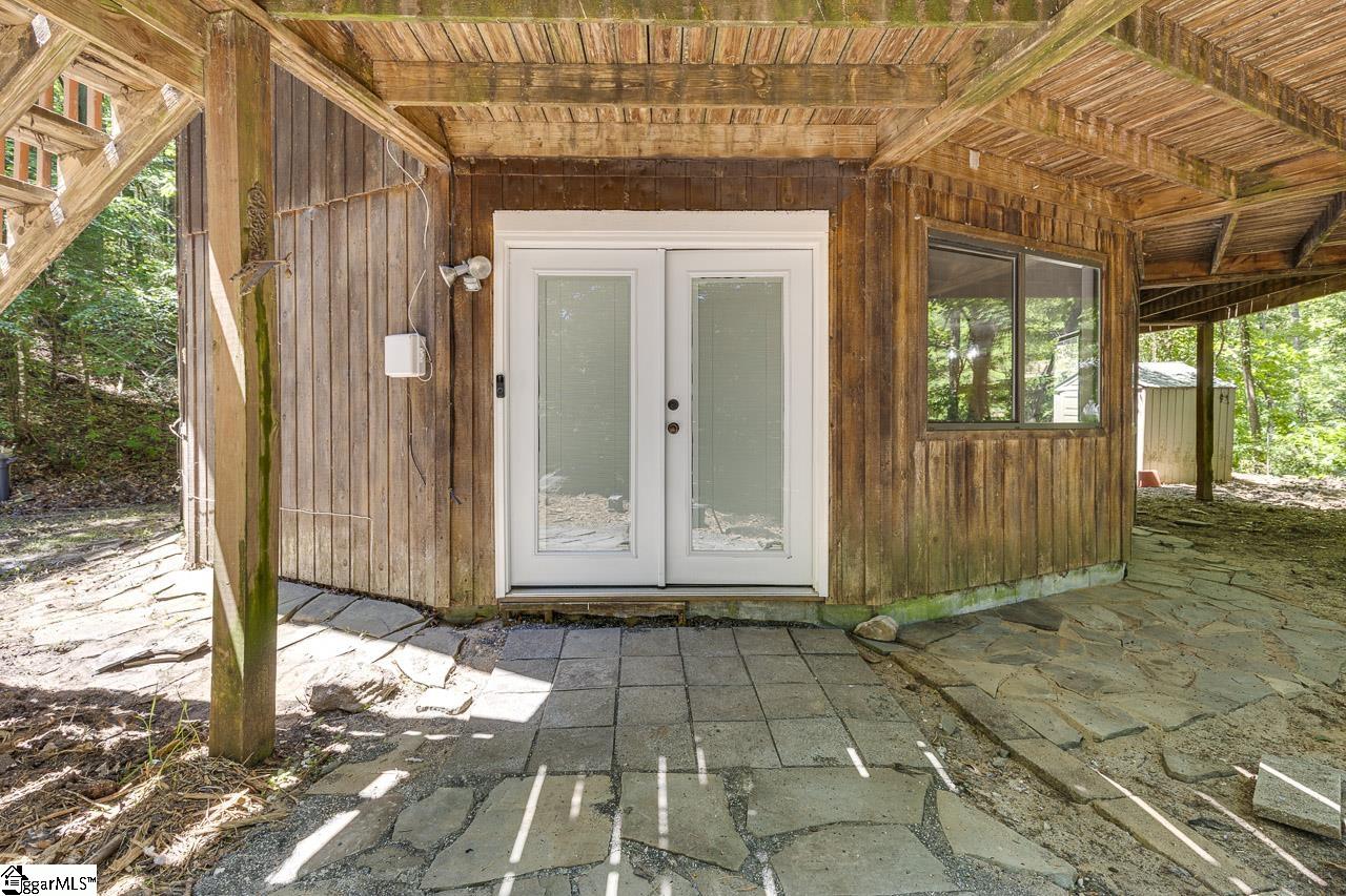 145 Hidden Valley Road Marietta, SC 29661 - Photo 2 of 37