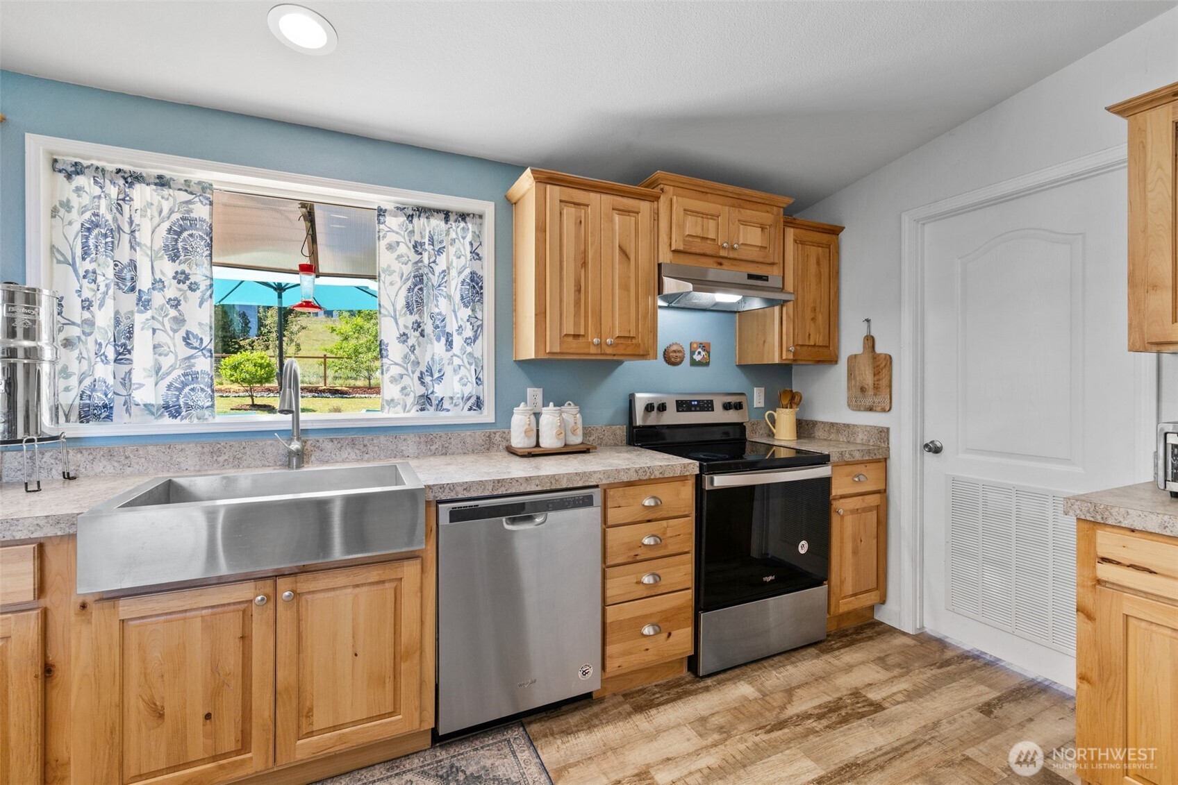 61 Kestral Place Sequim, WA 98382 - Photo 15 of 40