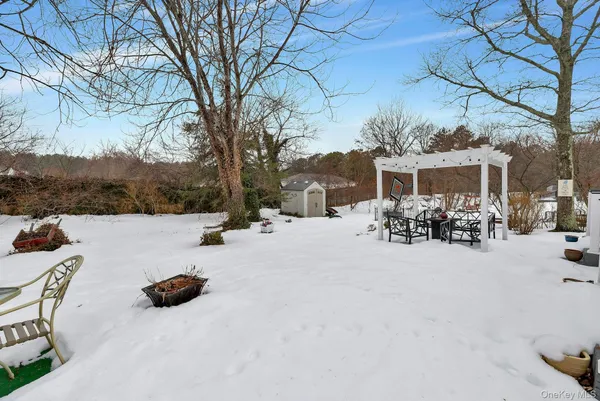 $264,999 | 43 Village Circle South, Manorville, NY 11949