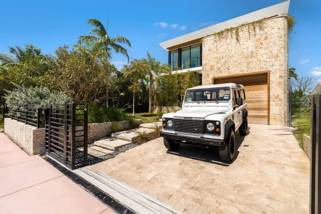 $39,000 | 701 86th Street, Miami Beach, FL 33141