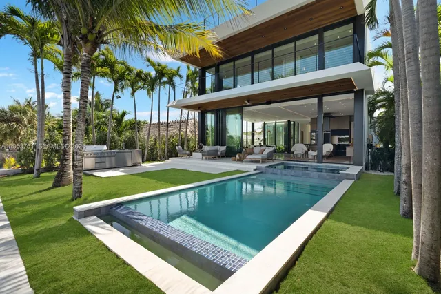 $39,000 | 701 86th Street, Miami Beach, FL 33141