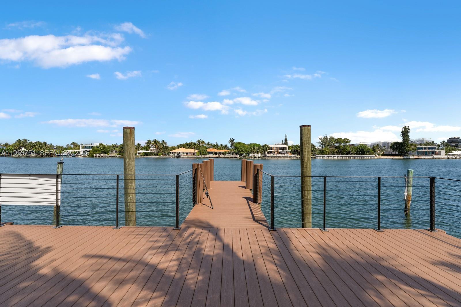 701 86th Street Miami Beach, FL 33141 - Photo 18 of 40