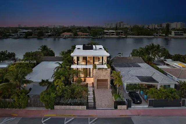 $39,000 | 701 86th Street, Miami Beach, FL 33141