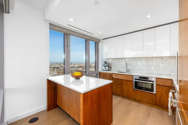 $7,200 | 75 Park Lane South, Unit 3507, Jersey City, NJ 07310