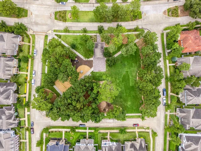 $1,360,000 | 178 Rockwell Park Boulevard, Spring, TX 77389