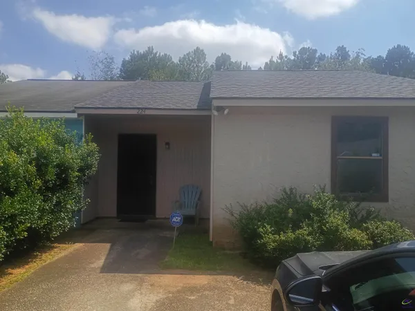 $129,000 | 224 Northlake Drive, Warner Robins, GA 31093