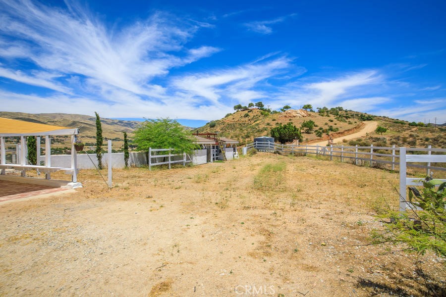 9175 Yucca Hills Road Agua Dulce, CA 91390 - Photo 7 of 70