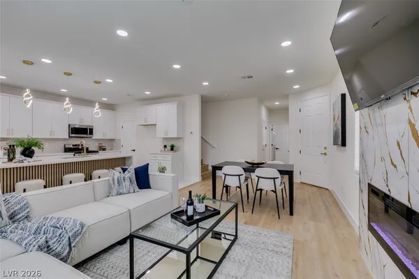 $469,000 | 9751 Wailings Avenue, Las Vegas, NV 89148