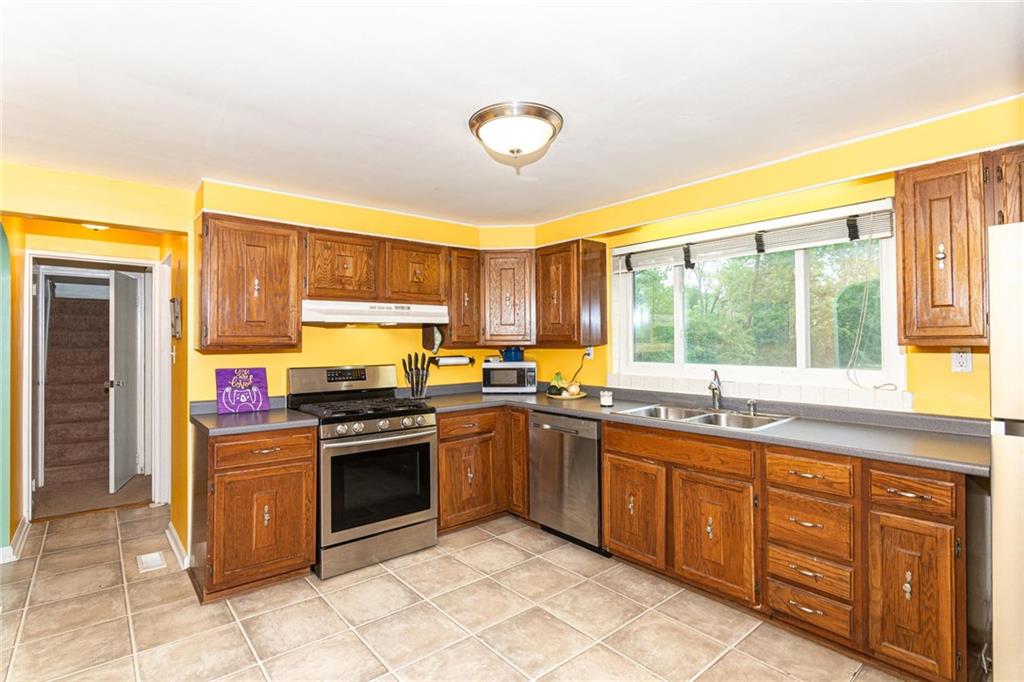 6009 Cooper Road Indianapolis, IN 46228 - Photo 7 of 27 Gallery Image 7