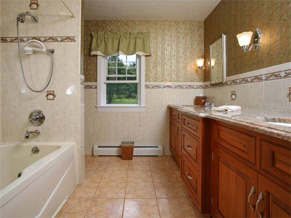 42 Glenwood Road Rutland, MA 01543 - Photo 16 of 23