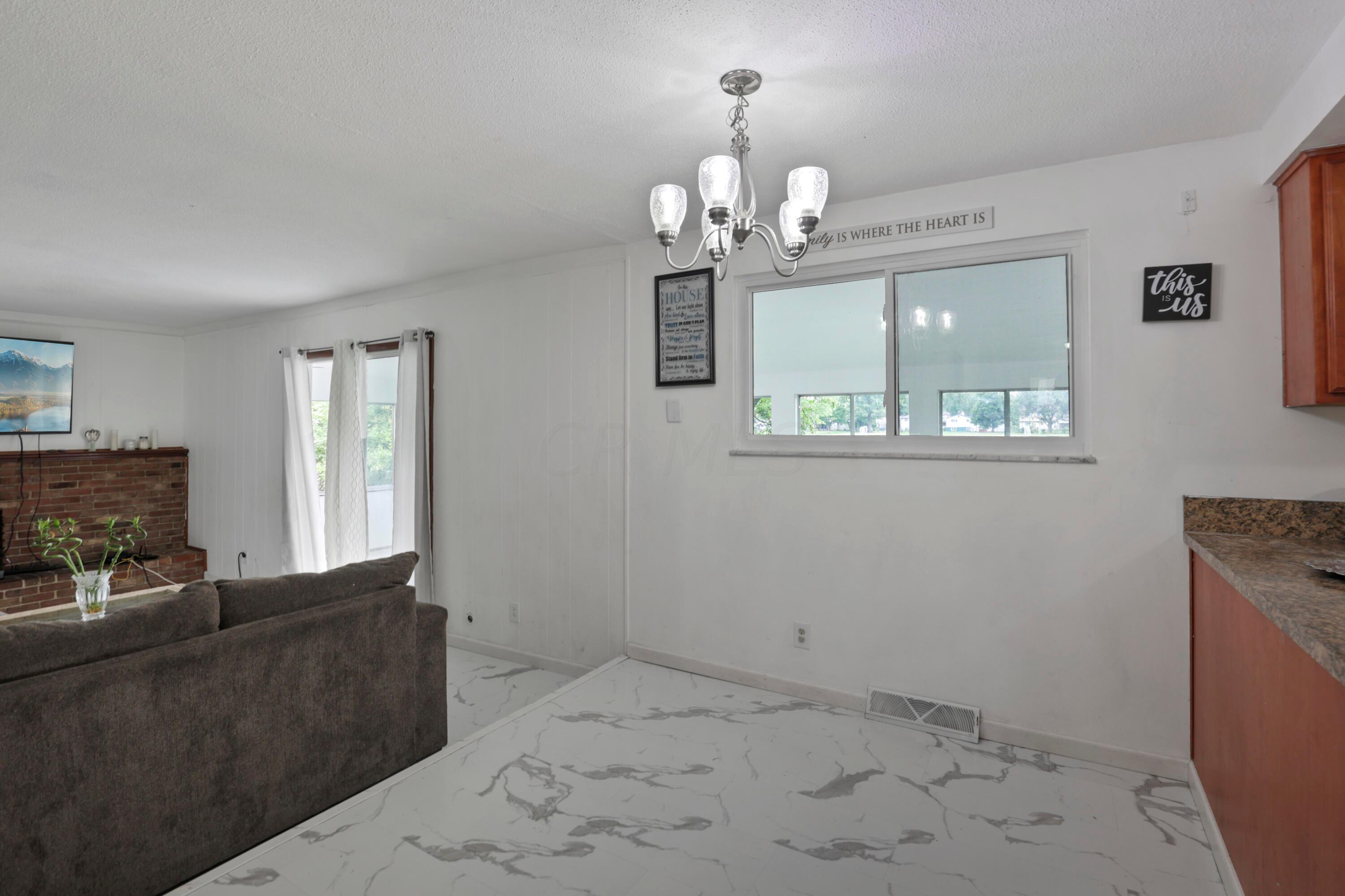 2182 Balmoral Road Columbus, OH 43229 - Photo 24 of 54 0N4A9928