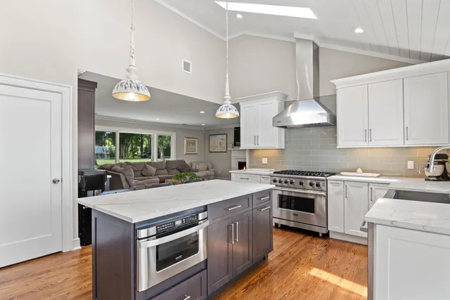 $2,899,000 | 88 Dyke Road, Setauket, NY 11733