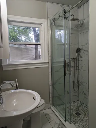 $1,500 | 418 Waco Avenue, League City, TX 77573