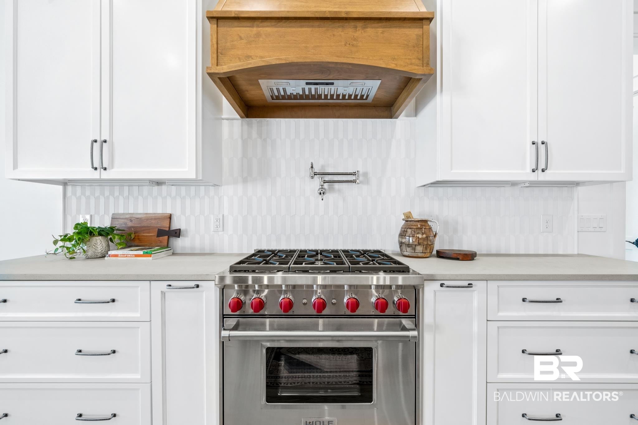 429 Leavie Lane Fairhope, AL 36532 - Photo 18 of 49 Wolf Sub Zero Appliances