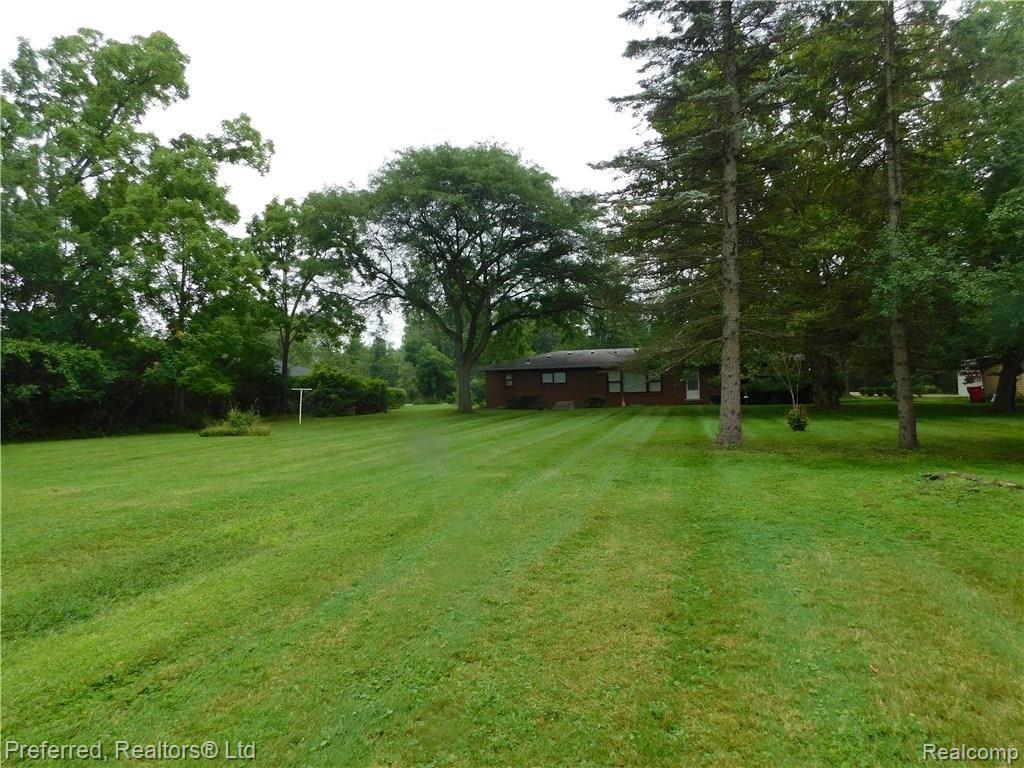 25408 Farmbrook Road Southfield, MI 48034 - Photo 62 of 74 DSCN0224.JPG